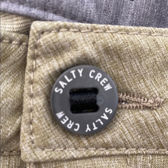Salty Crew Men's Tan Cargo Shorts - Picture 11 of 11